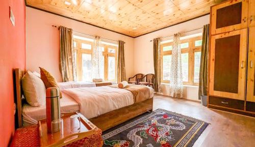 Double Room with Private Bathroom