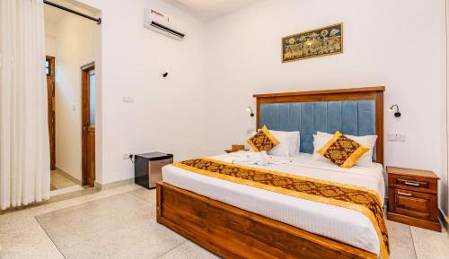 Double Room with Pool View