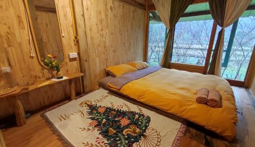 Double Room with Mountain View