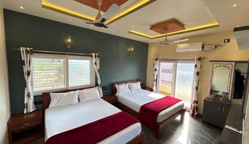 Quadruple Room with Balcony