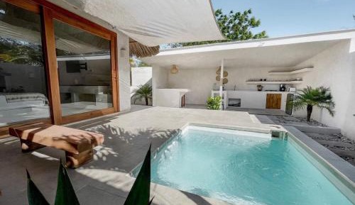 Suite with Pool View