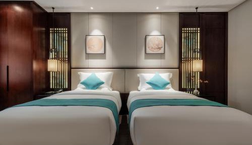 Twin Room with Private Bathroom