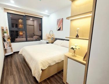 Two-Bedroom Apartment with City View