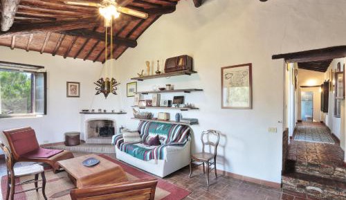 Deluxe Two-Bedroom Apartment with Garden View