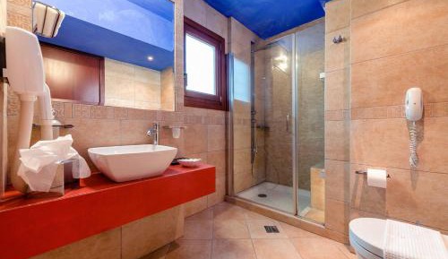 Anatoli Suite with Jetted Shower & Veranda