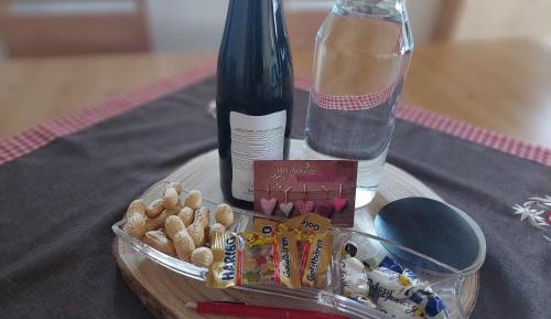 Two-Bedroom Apartment with Shower 