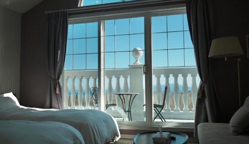 Deluxe Twin Room with Sea View