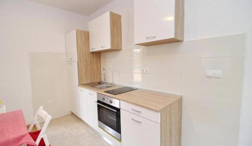 One-Bedroom Apartment with Balcony