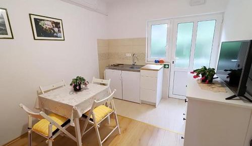 One-Bedroom Apartment with Sea View