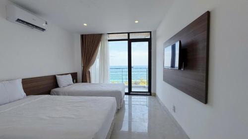 Twin Room with Sea View