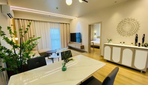 One-Bedroom Apartment with Balcony and Mountain View  