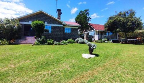 Three-Bedroom Holiday Home 