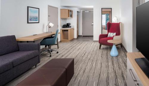 Junior King Suite with Sofa Bed