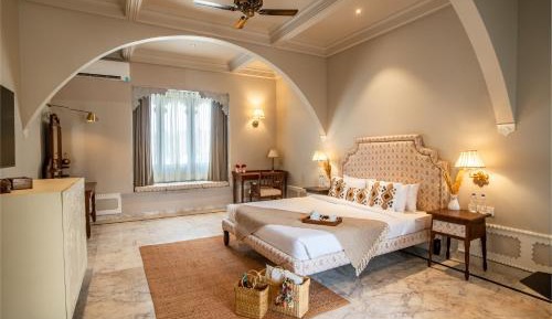 Double Room with Pool View