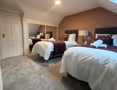 Twin Room with Bathroom