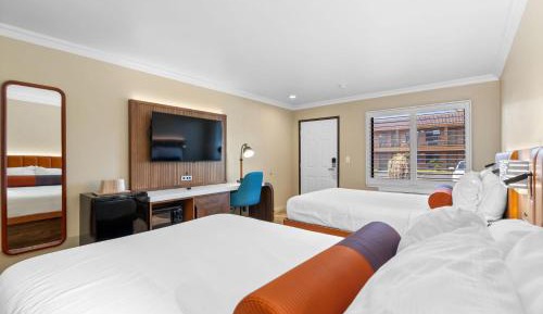 Queen Room with Two Queen Beds