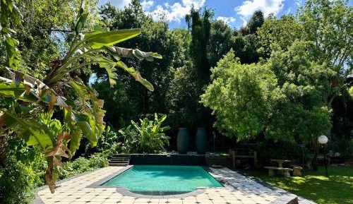 Apartment with Pool View 