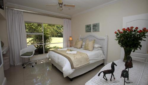 One-Bedroom Family Suite