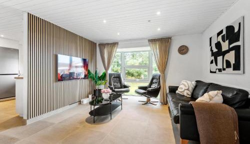 Five-Bedroom Holiday Home