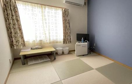 Twin Room with Shared Bathroom