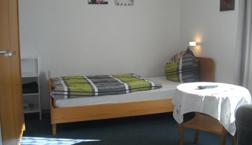 Single Room with Shared Bathroom