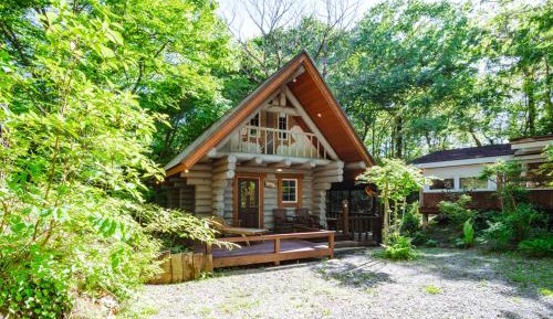 Villa with Garden View