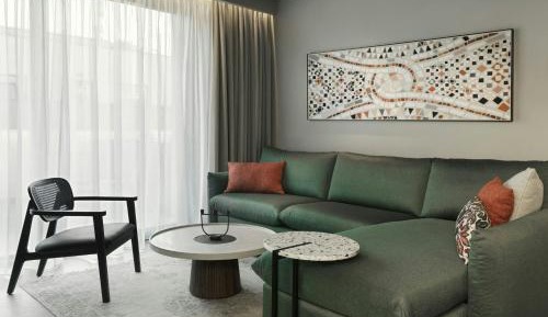 One-Bedroom Executive Suite with Balcony