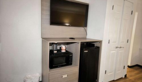 King Room - Non-Smoking