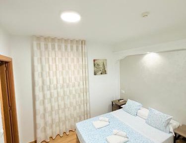 Double or Twin Room with Bathroom