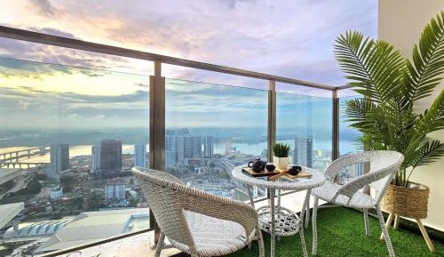 Studio Apartment with Balcony