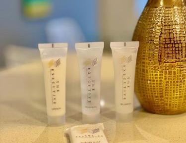 Apartment with Garden View