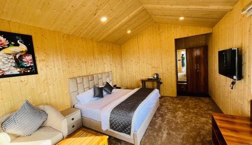 King Room with Mountain View