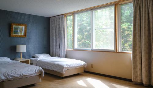 Twin Room with Shower