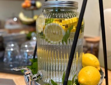 Deluxe Double Room (2 Adults + 1 Child)