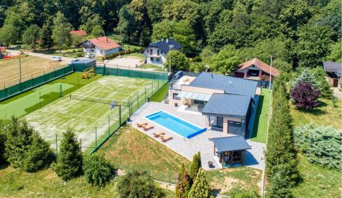 Four-Bedroom Vacation Home