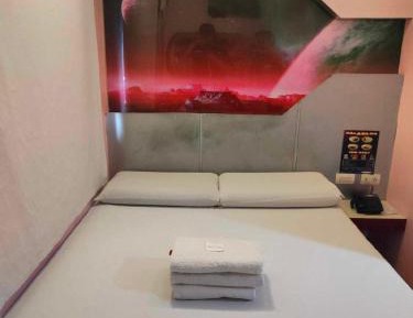 Deluxe Room (No Window)