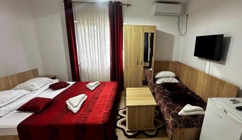 Triple Room with Private Bathroom