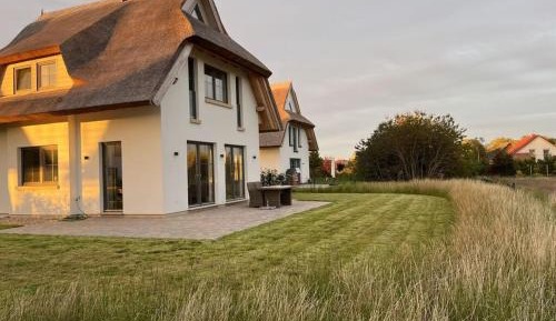 One-Bedroom Holiday Home