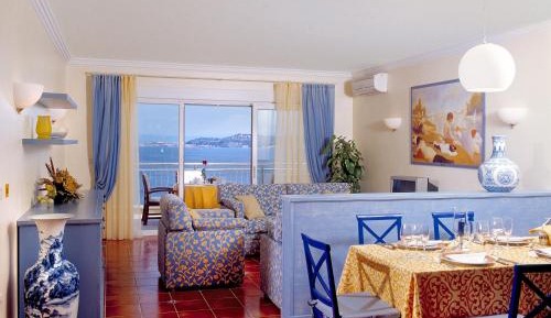 Deluxe Suite Superior