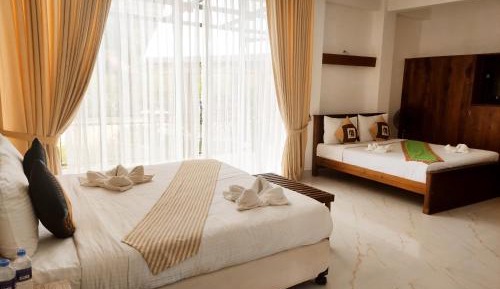 Family Room with Mountain View