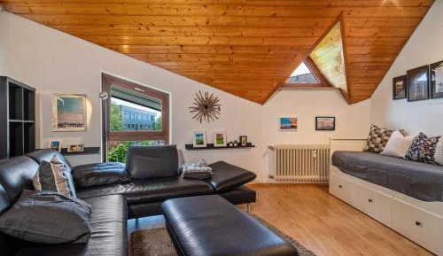 Superior One-Bedroom Apartment with Balcony