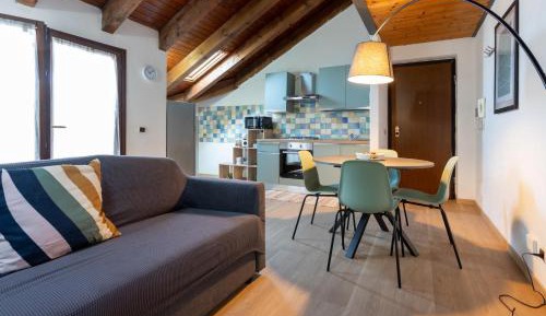 One-Bedroom Loft Apartment with Balcony