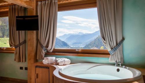 Double Room with Spa Bath