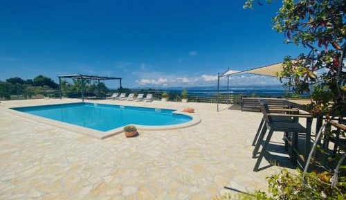 Villa with Sea View