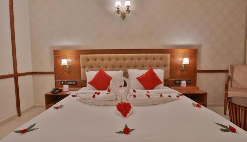 King Room with Pool View