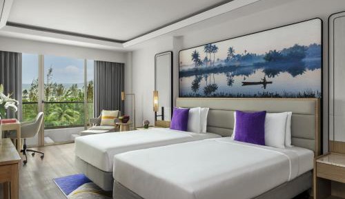 Deluxe Room Twin Bed