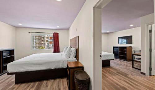 King Room with Two King Beds