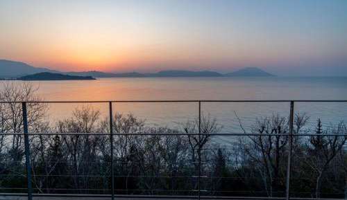 Deluxe Twin Room with Sea View