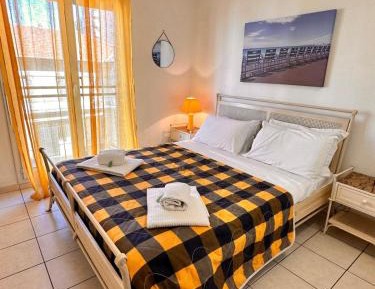 Apartment with Pool View 