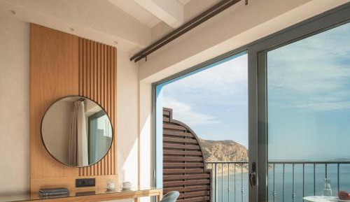 Junior Suite with Sea View (2-3 Adults)